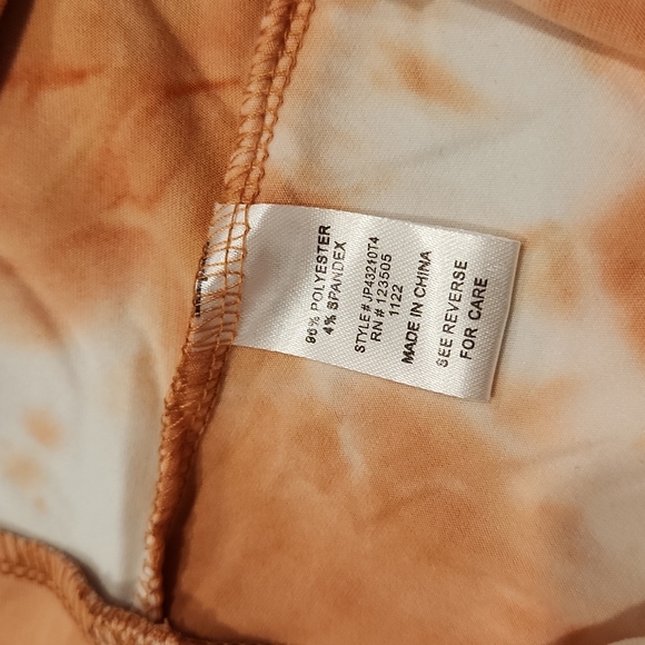 Heart & Hips Baked Peach Tie-Dye Leggings - Picture 5 of 6
